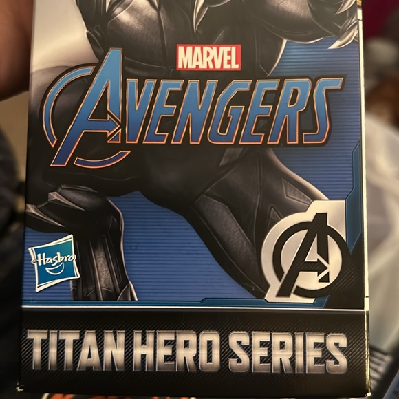 Marvel Avengers Titan Hero Series Black Panther 12” Action Figure - Picture 3 of 3